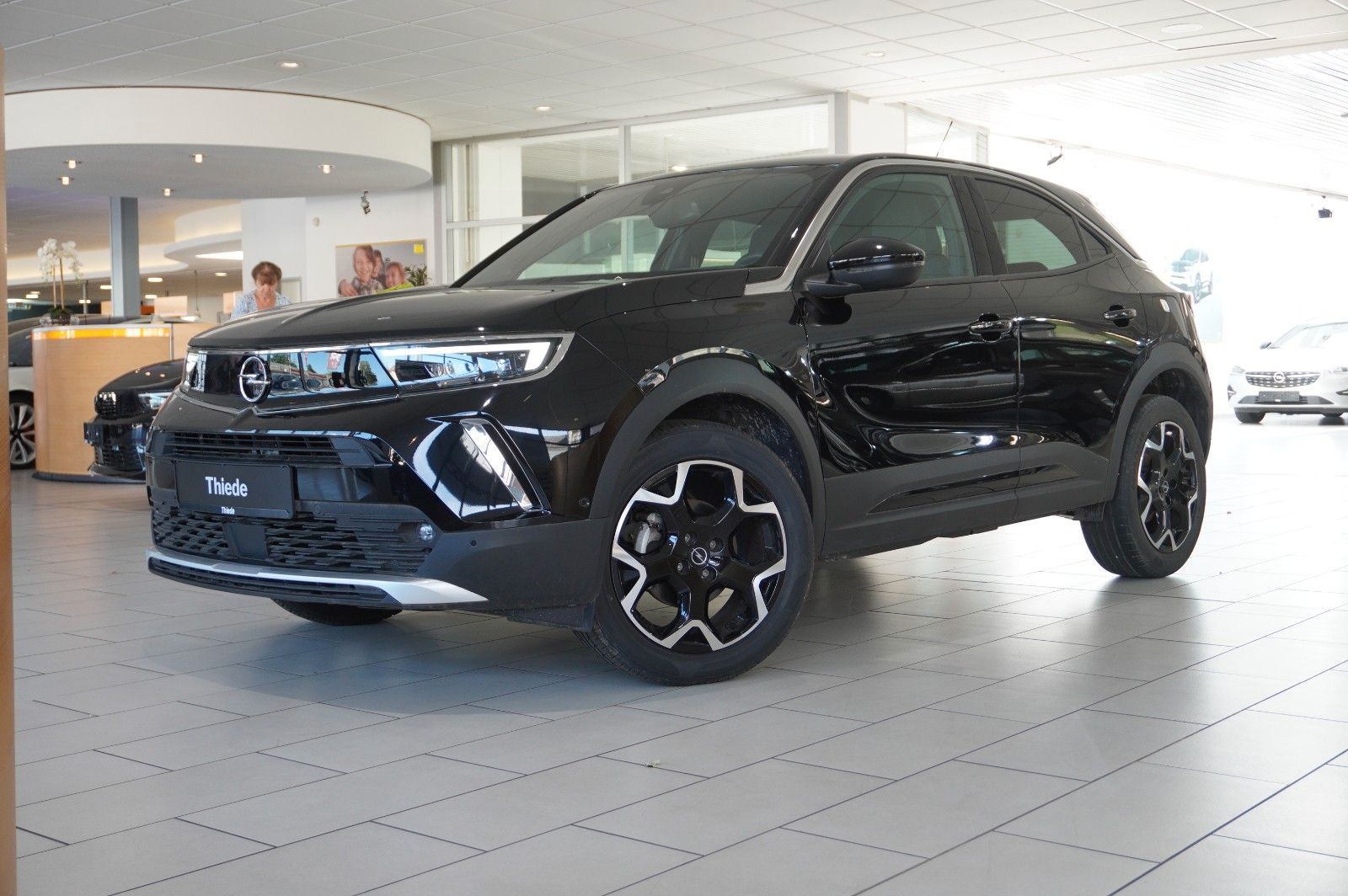 Fahrzeugabbildung Opel Mokka 1.2T ULTIMATE NAVI/LED/KAMERA/SPORT/SH/DAB