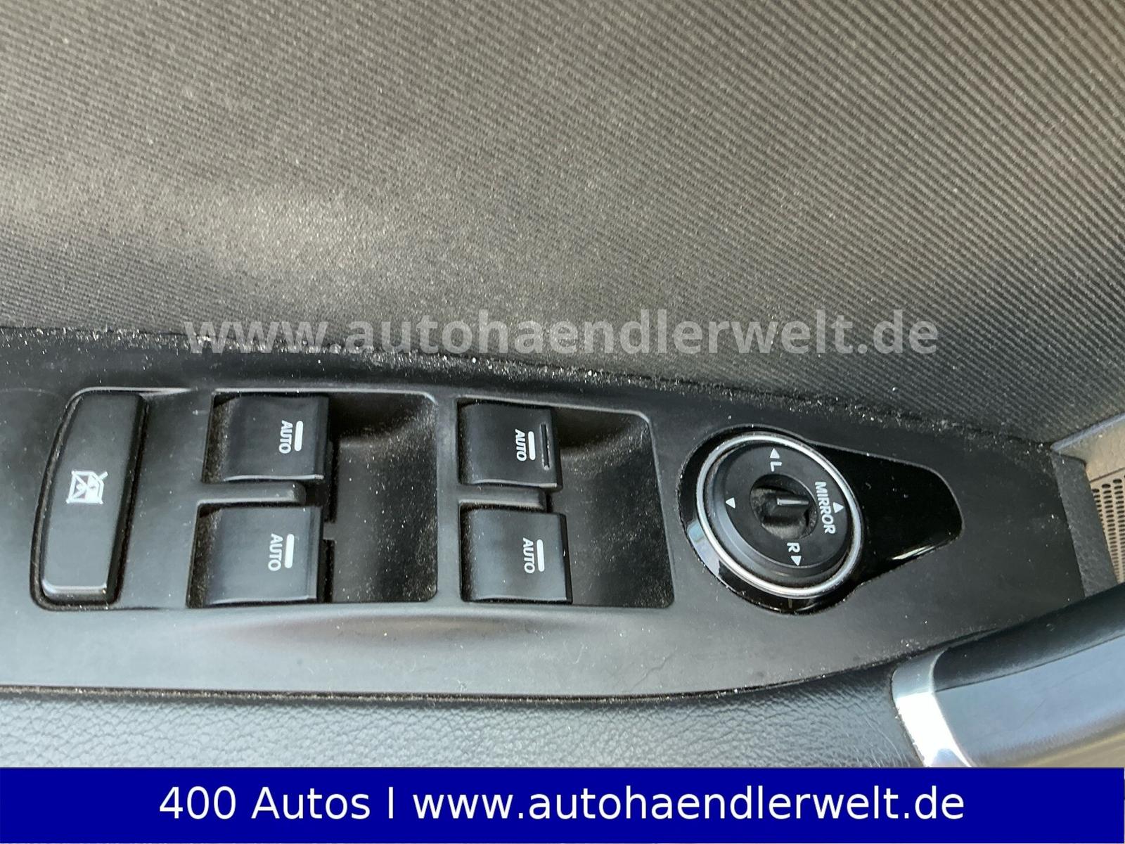 Hyundai i40 2012 — photo 16
