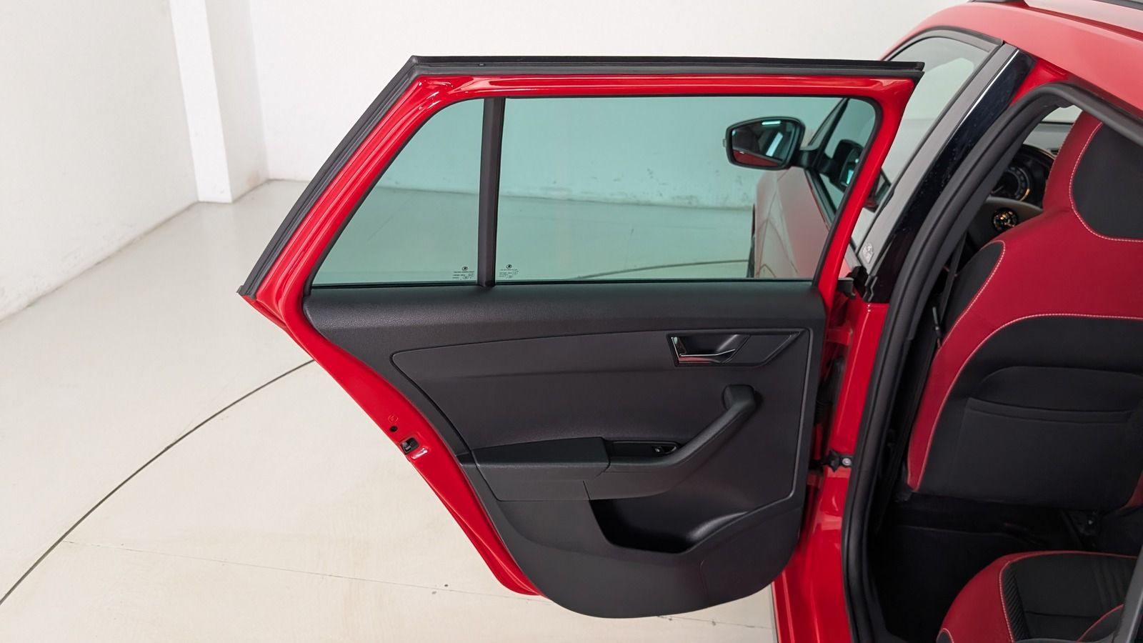 Fahrzeugabbildung SKODA Fabia Combi 1.0 TSI * LED * SHZ Monte Carlo