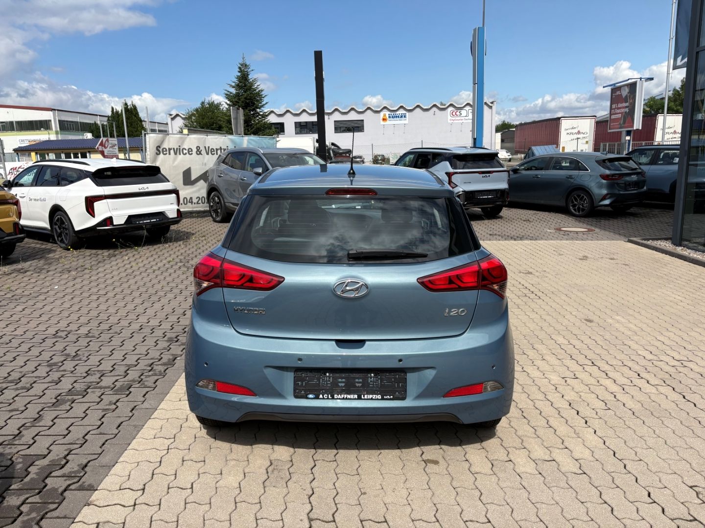 Fahrzeugabbildung Hyundai i20 blue Trend KLIMA Tempomat Multifunktionslenk