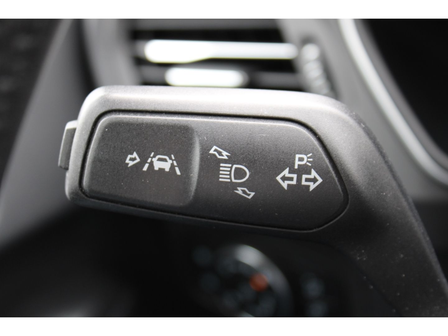 FORD Focus Turnier Cool&Connect 1.0 EcoBoost Navi AHK - Image 15