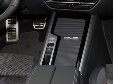 Volkswagen Passat Variant Black-Style R-Line 2.0 TDI DSG 4M