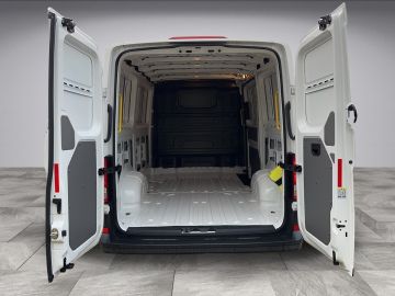 Volkswagen Crafter Kasten 35 L3H2 FWD 2.0 TDI 6-Gang MFL KL