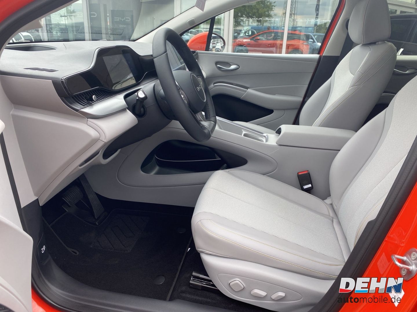 BYD DOLPHIN