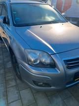 Toyota Avensis 2007 2.2 diesel - Toyota Avensis aus 2007 mit Diesel-Antrieb