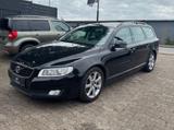 Volvo V70 Kombi Linje Svart *Xenon*SHZ*Pano/SD*PDC*BT* - schwarze Volvo V70