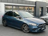 Mercedes-Benz B 220 AMG-Sport 4Matic*Multibeam*R-Kamera*1.Hand - blaue Mercedes-Benz B 220