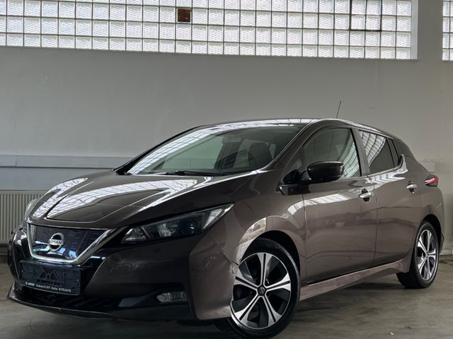 Nissan Leaf 40KWH inkl. Batterie Keyless Navi Kamera