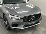 Volvo XC60 R Design T8  Recharge Plug-In Hybrid AWD - Volvo XC60: R Design
