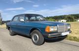 Mercedes-Benz W123 240D Schiebedach, Servo, ZV - blaue Mercedes-Benz 240