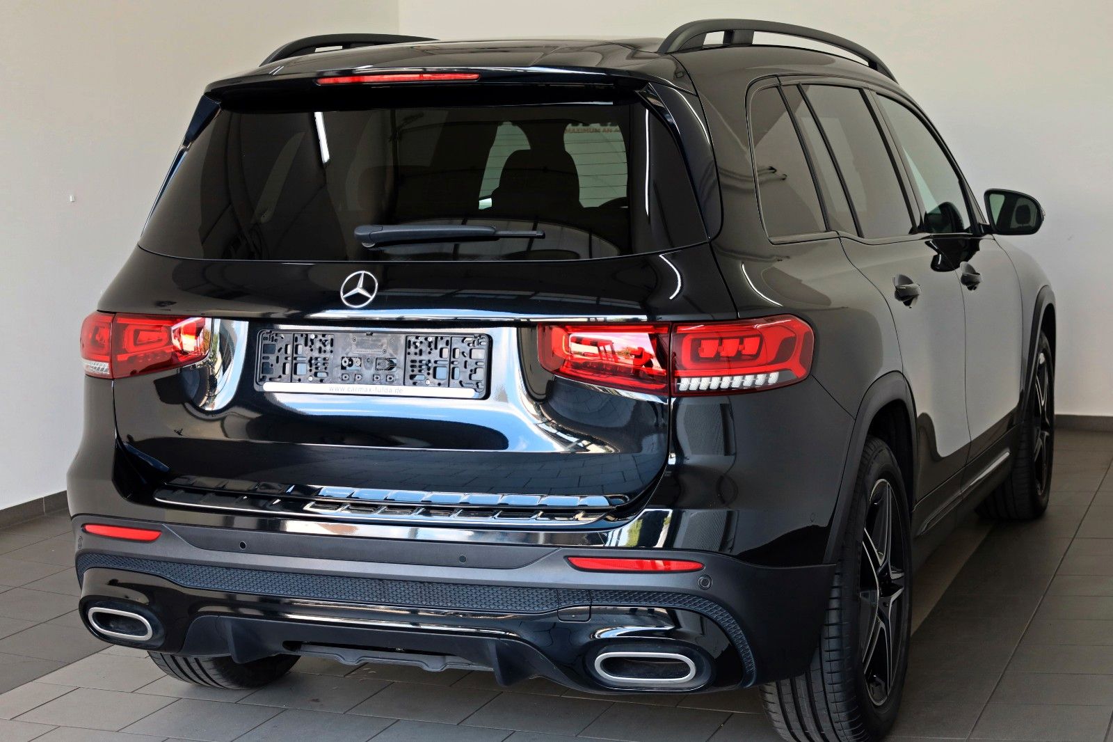 Fahrzeugabbildung Mercedes-Benz GLB 200d AMG-line,T.Leder,Navi,LED,SH,Kamera,AHK