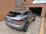 Jaguar E-Pace P250 S AWD Auto S - Jaguar E-Pace von privat