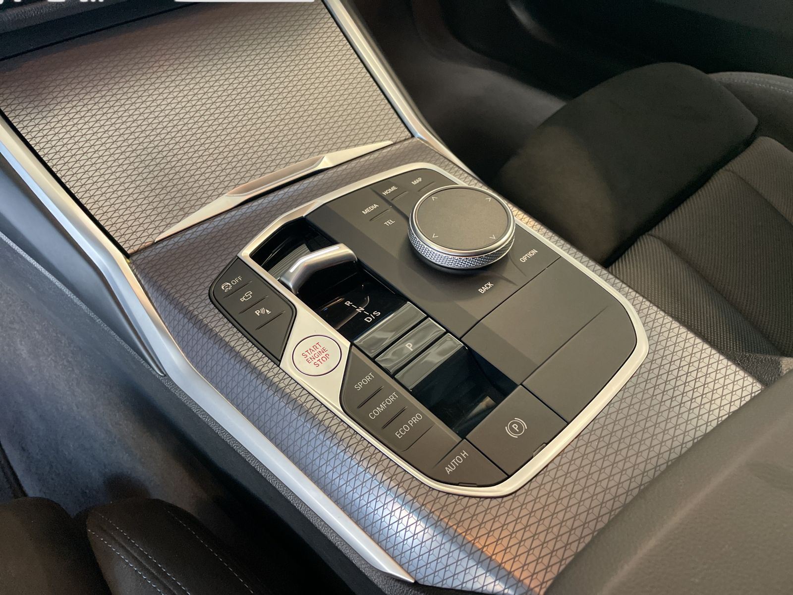 BMW 320 - Bild 17
