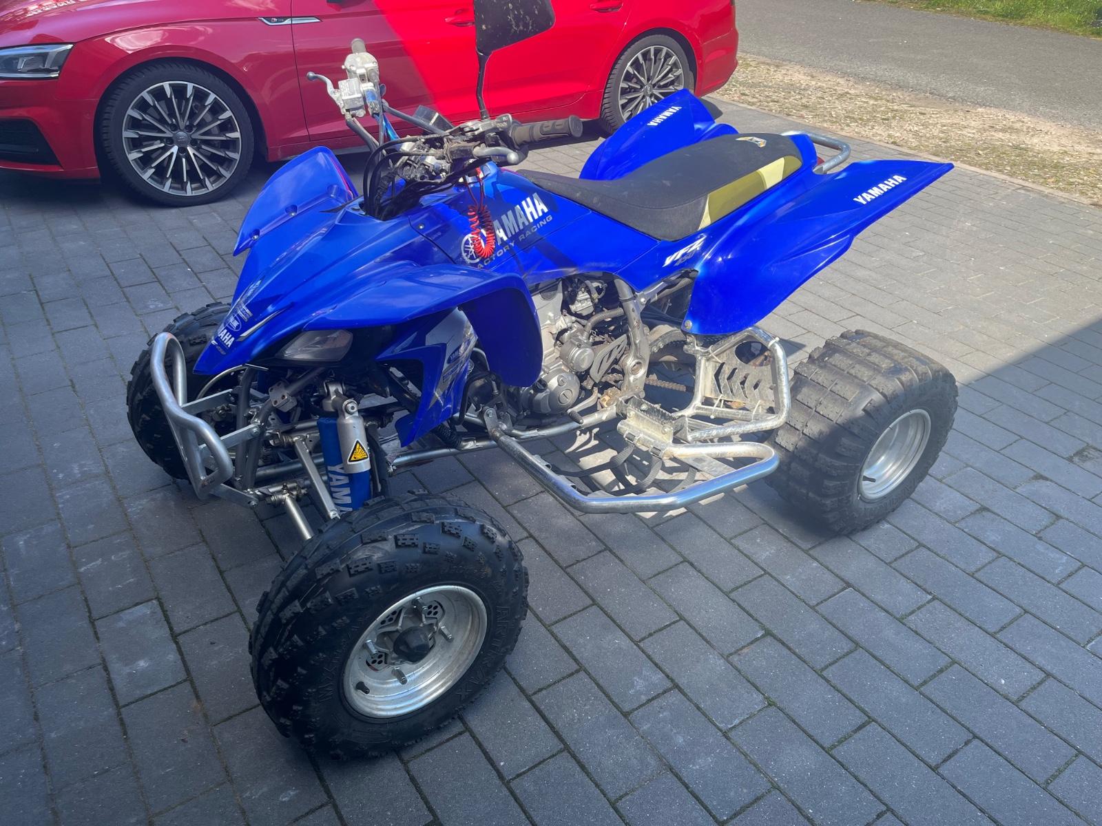 Yamaha YFZ 2005 — interior