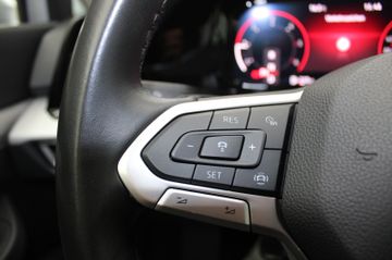 Volkswagen Golf - 12