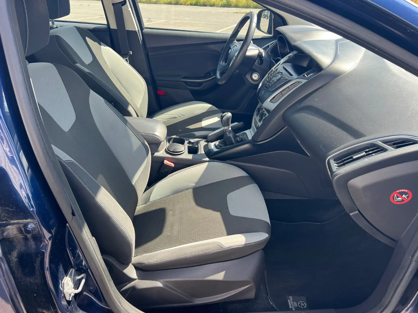 Ford Focus 2012 — photo 11