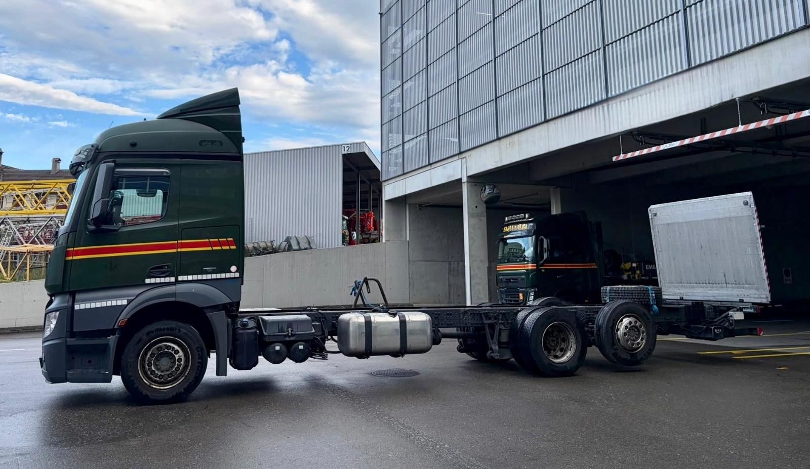 Mercedes-Benz Actros 2540 6x2, retarder, E6, chassis, LBW