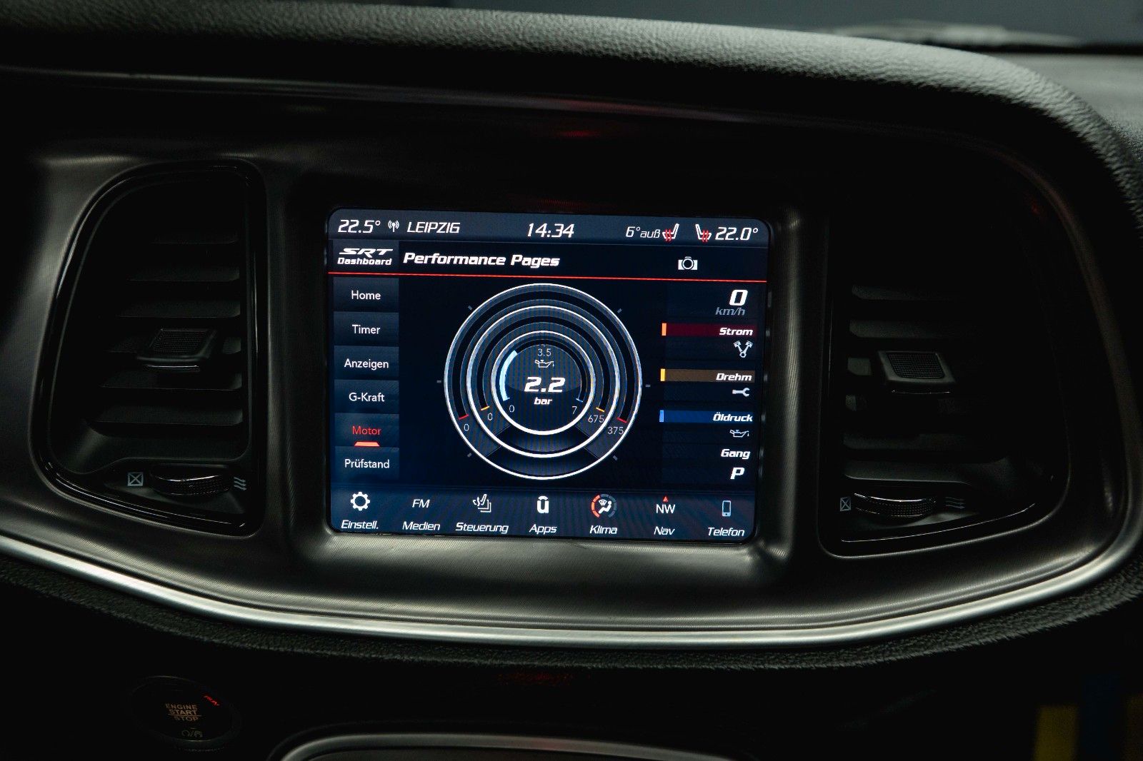 Fahrzeugabbildung Dodge Challenger 6.4 V8 SRT 392 R/T SCAT PACK Perform.