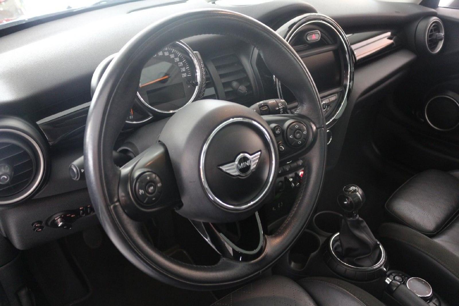 MINI COOPER_S - Panorama-NaviProf-Kamera-Leder-1.Hd