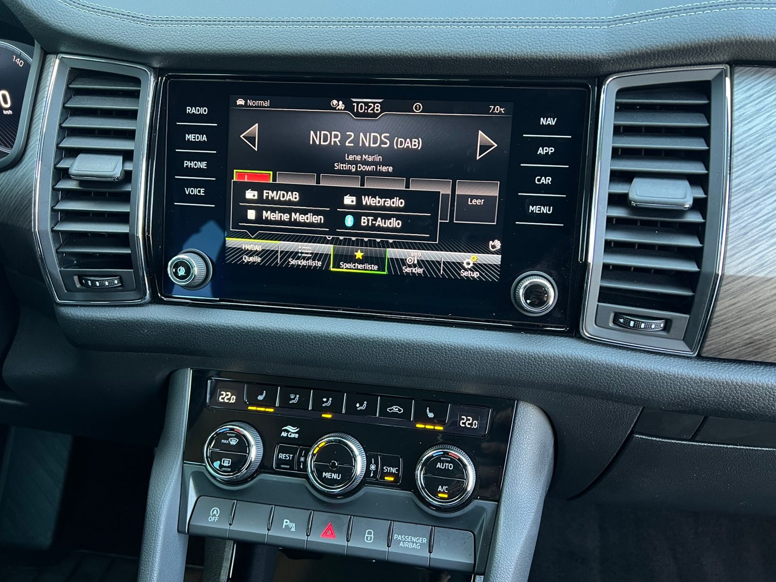 Fahrzeugabbildung SKODA Kodiaq Style 1.5 TSI DSG FL *AHK, LED, ACC, 19"-