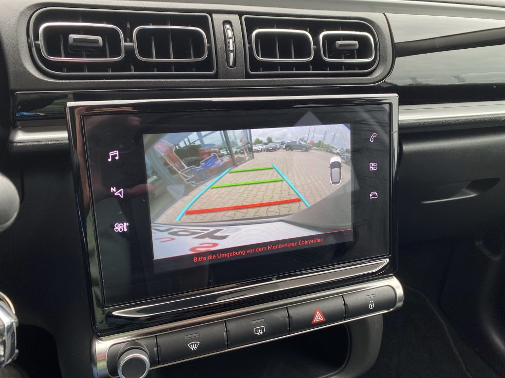 Fahrzeugabbildung Citroën C3 Pure Tech 110 S&S MAX *Navi*Rückf.k.*