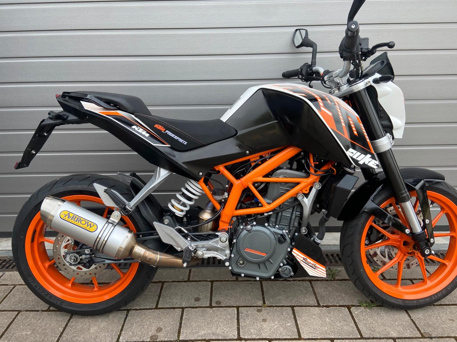 KTM 390 Duke - KD neu, Zubehör, Topzustand