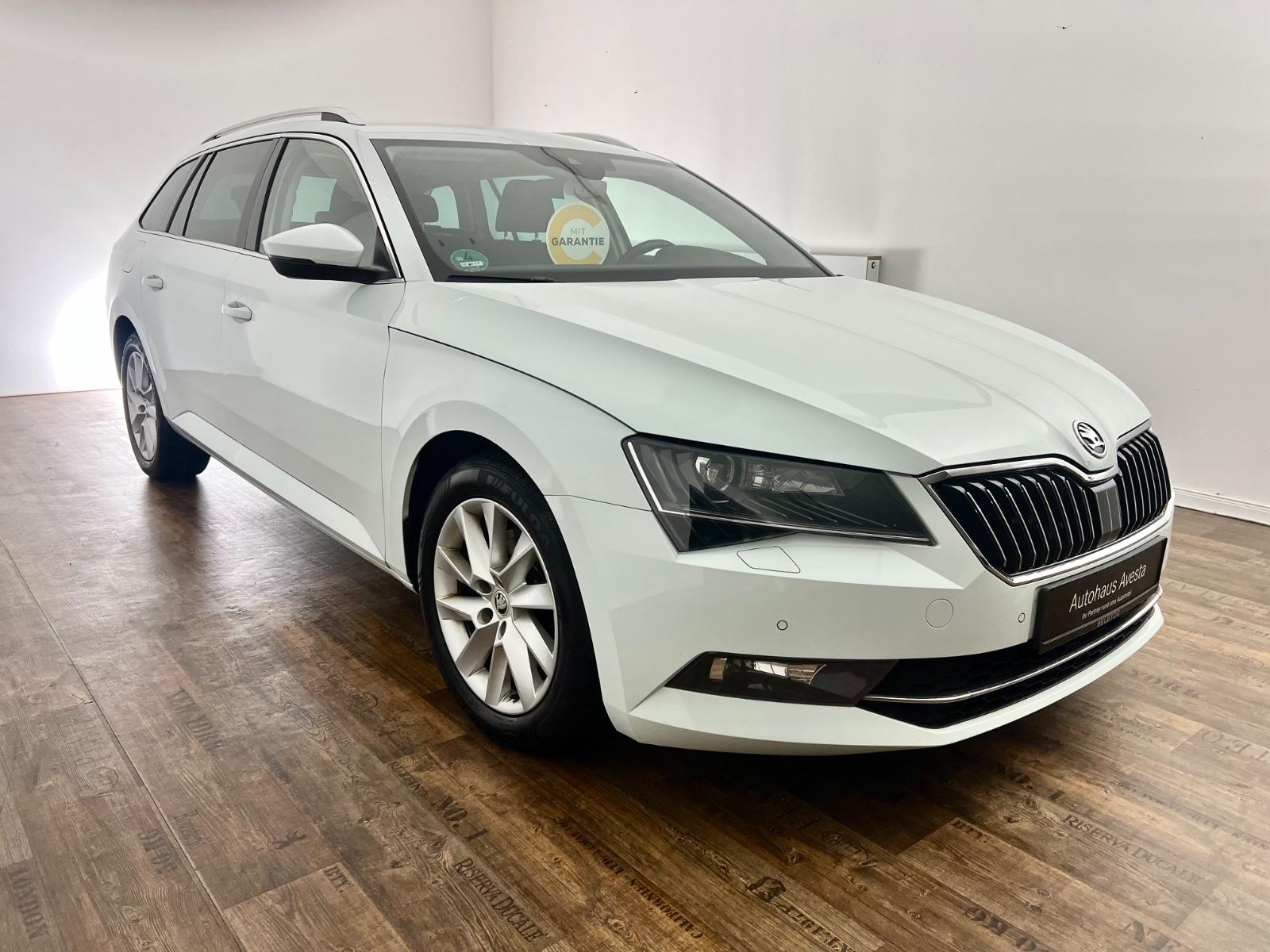 Skoda Superb Combi 2.0 / AHK / CARPLAY / LED / MEMORY