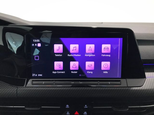 Volkswagen Golf VIII R Lim. 4M 2.0 TSI DSG ACC LED 1.HAND