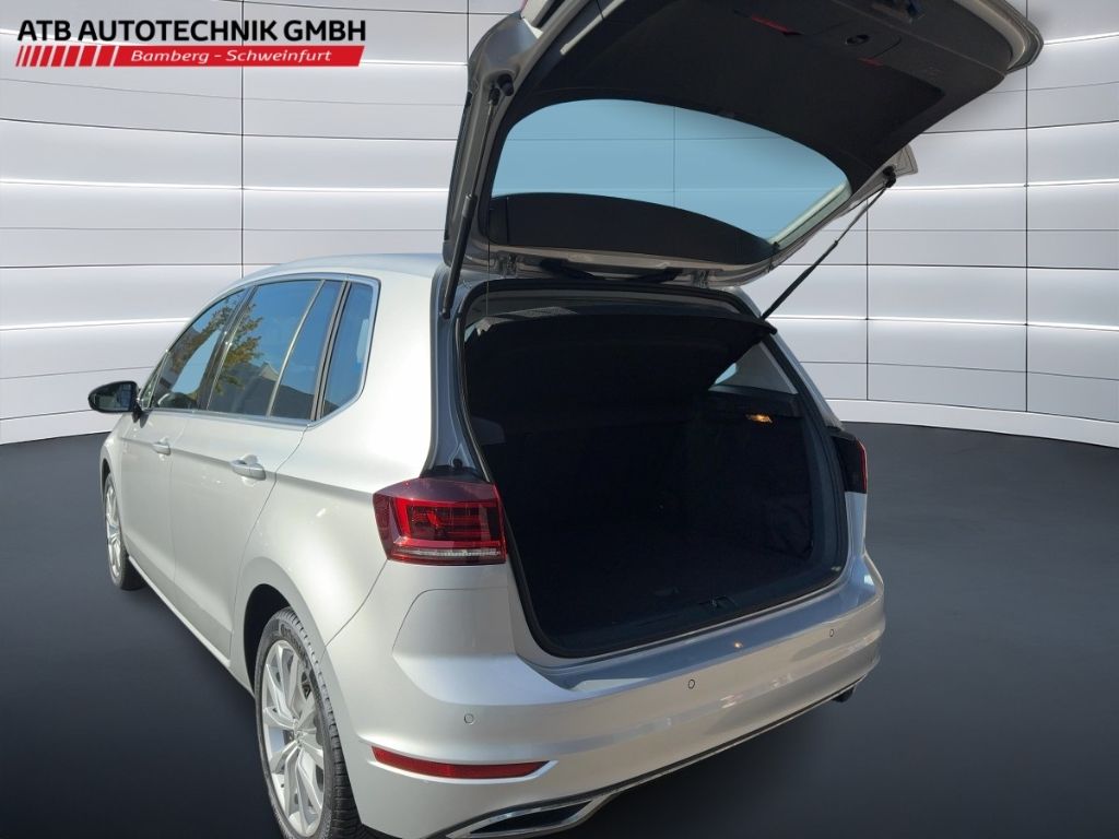 Fahrzeugabbildung Volkswagen Golf Sportsvan Highline  AHK SCHWENKB. NAVI  RÜC