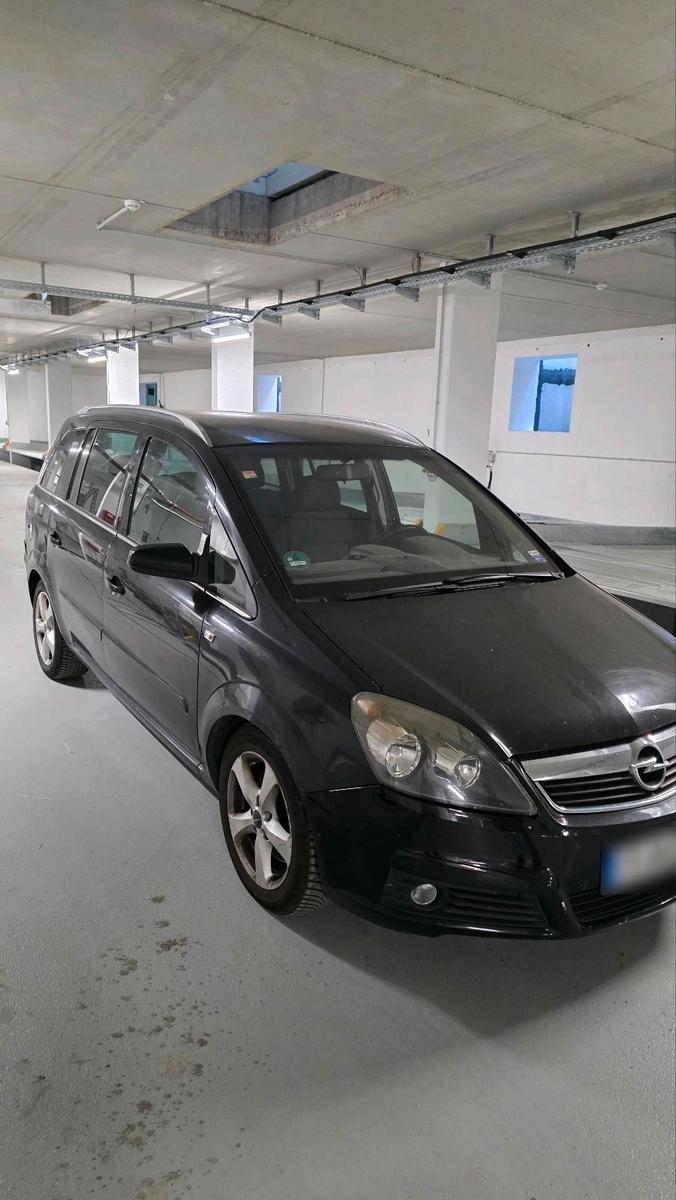Opel Zafira 2006 — interior