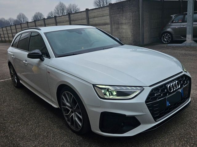 Audi A4 Avant 40 TDI quattro S tronic S line edi