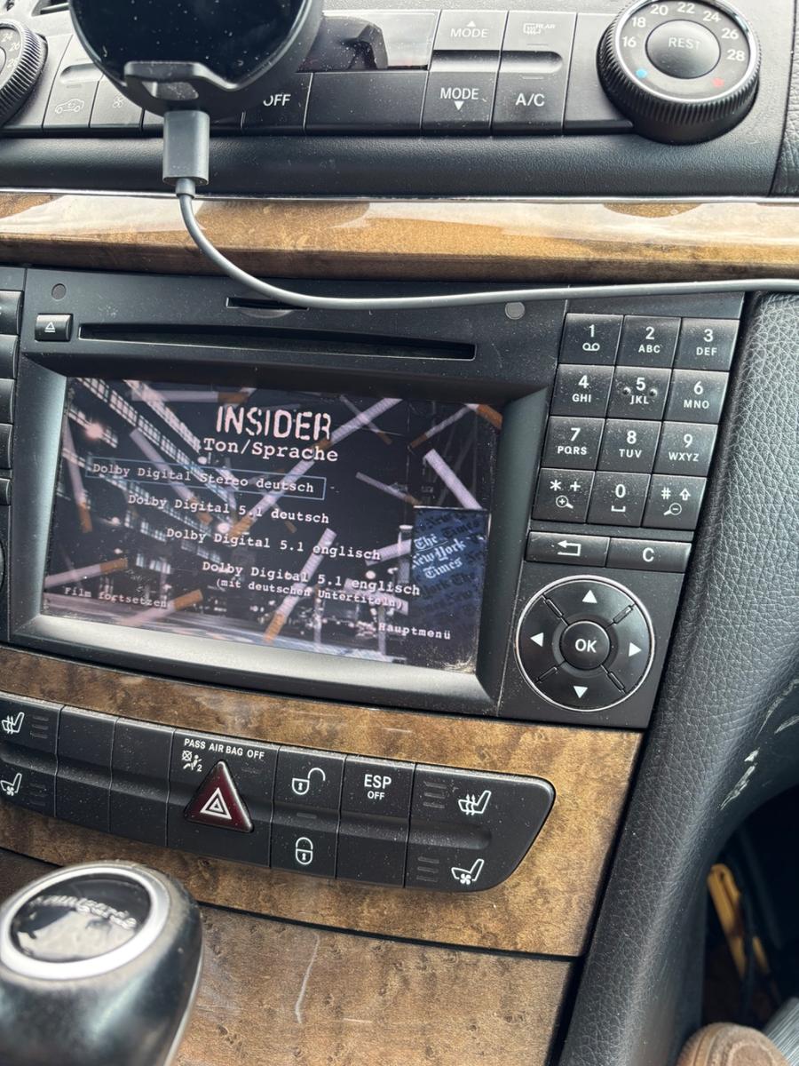 Mercedes-Benz E220 2009 — photo 14