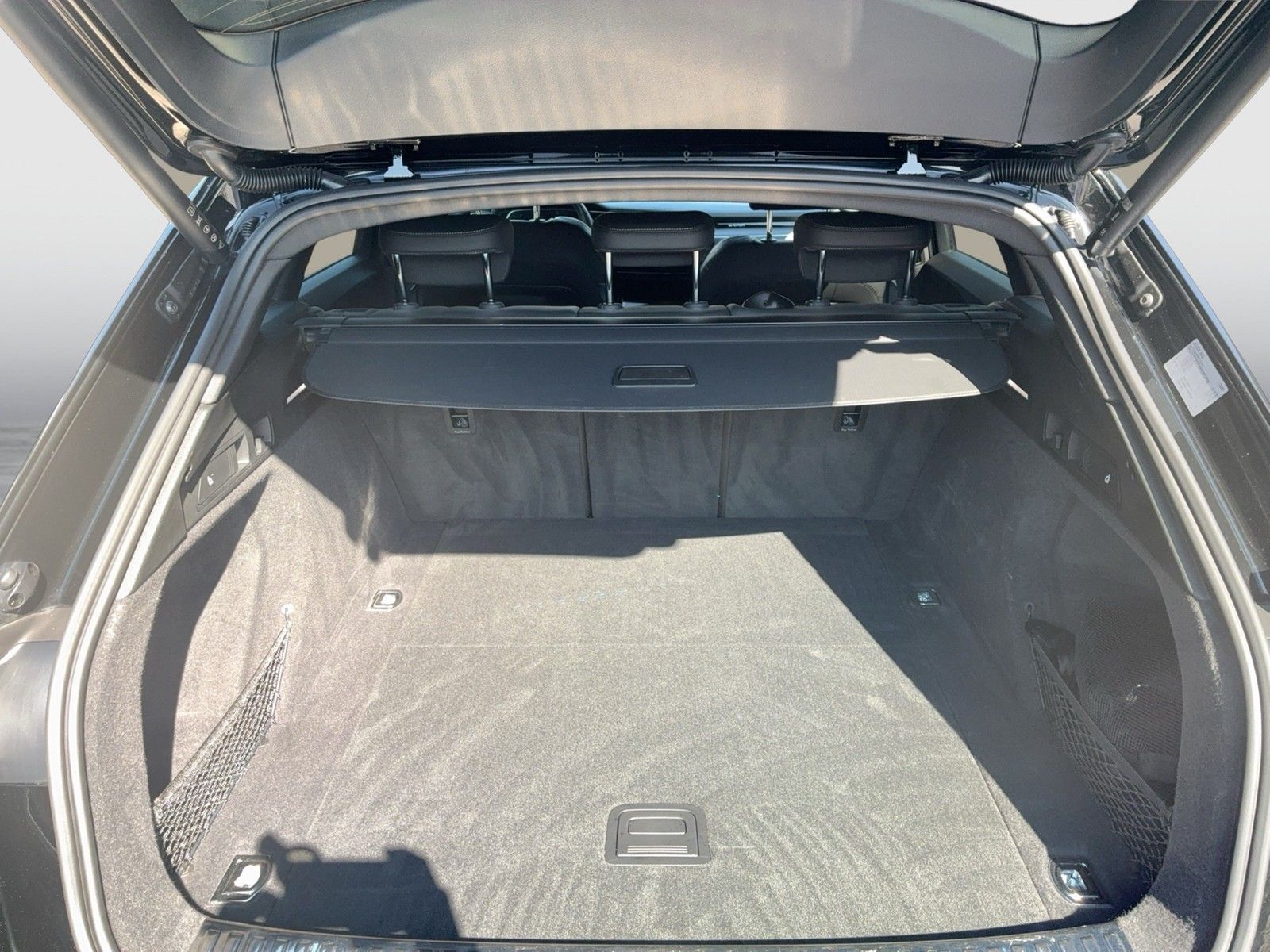 Audi Q8 e-tron - Bild 12