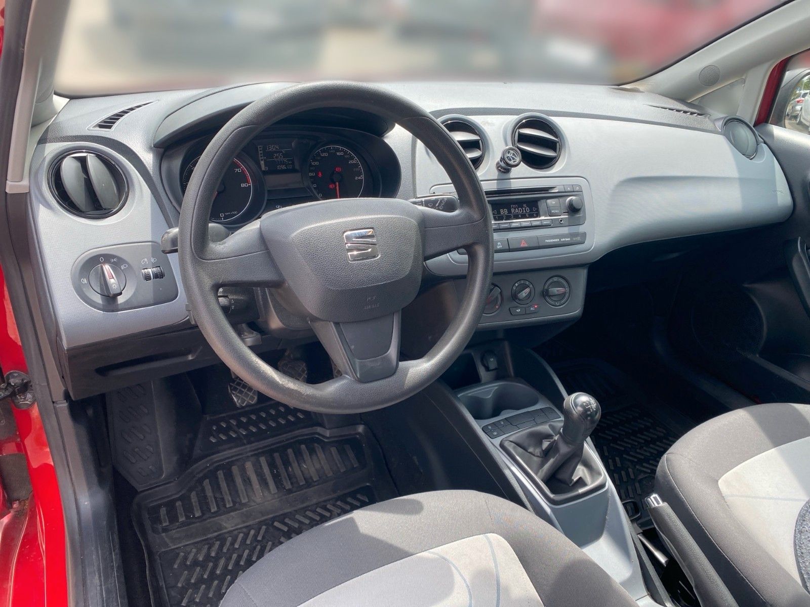 SEAT Ibiza SC Reference Salsa Klima – Bild 11