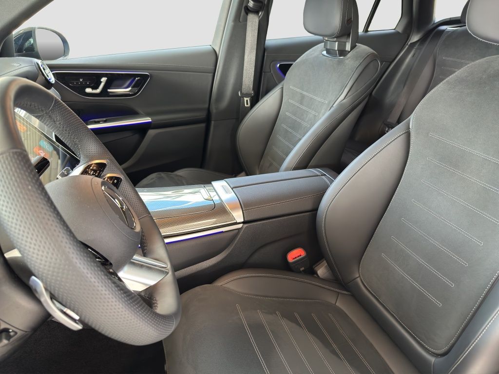 Fahrzeugabbildung Mercedes-Benz GLC 300 d 4M AHK*Navi*360*KeyLess*LED*PDC*SpurH