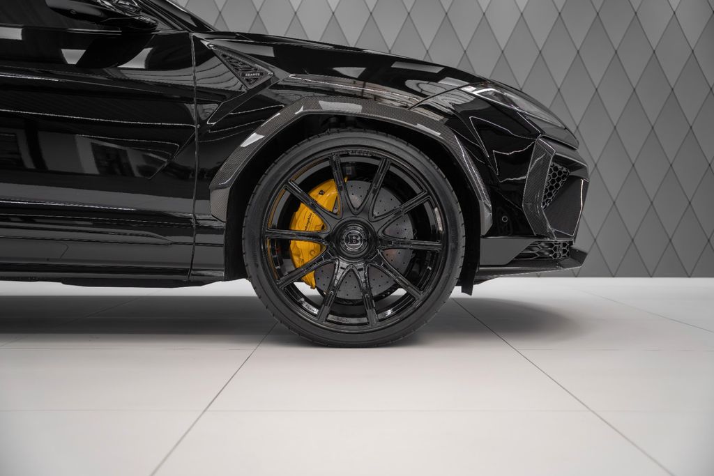 Urus 4.0 V8 SE 2026 BRABUS FULL CARBON AKRAPOVIC - Bild 7