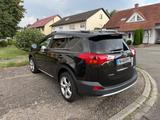 Toyota RAV4 2.2 D-CAT Automatik | Gepflegt | Eur - Toyota RAV 4 Gebrauchtwagen in Mannheim