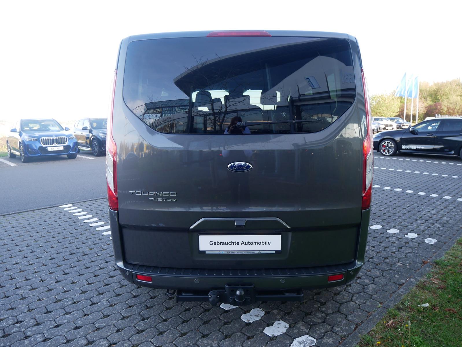 Ford Tourneo Custom 320 L1H1 VA Autm. Titanium X AHK