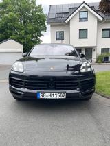 Porsche Cayenne S Hinterachslenkung Luftfederung Panoram - Porsche Cayenne in Solingen
