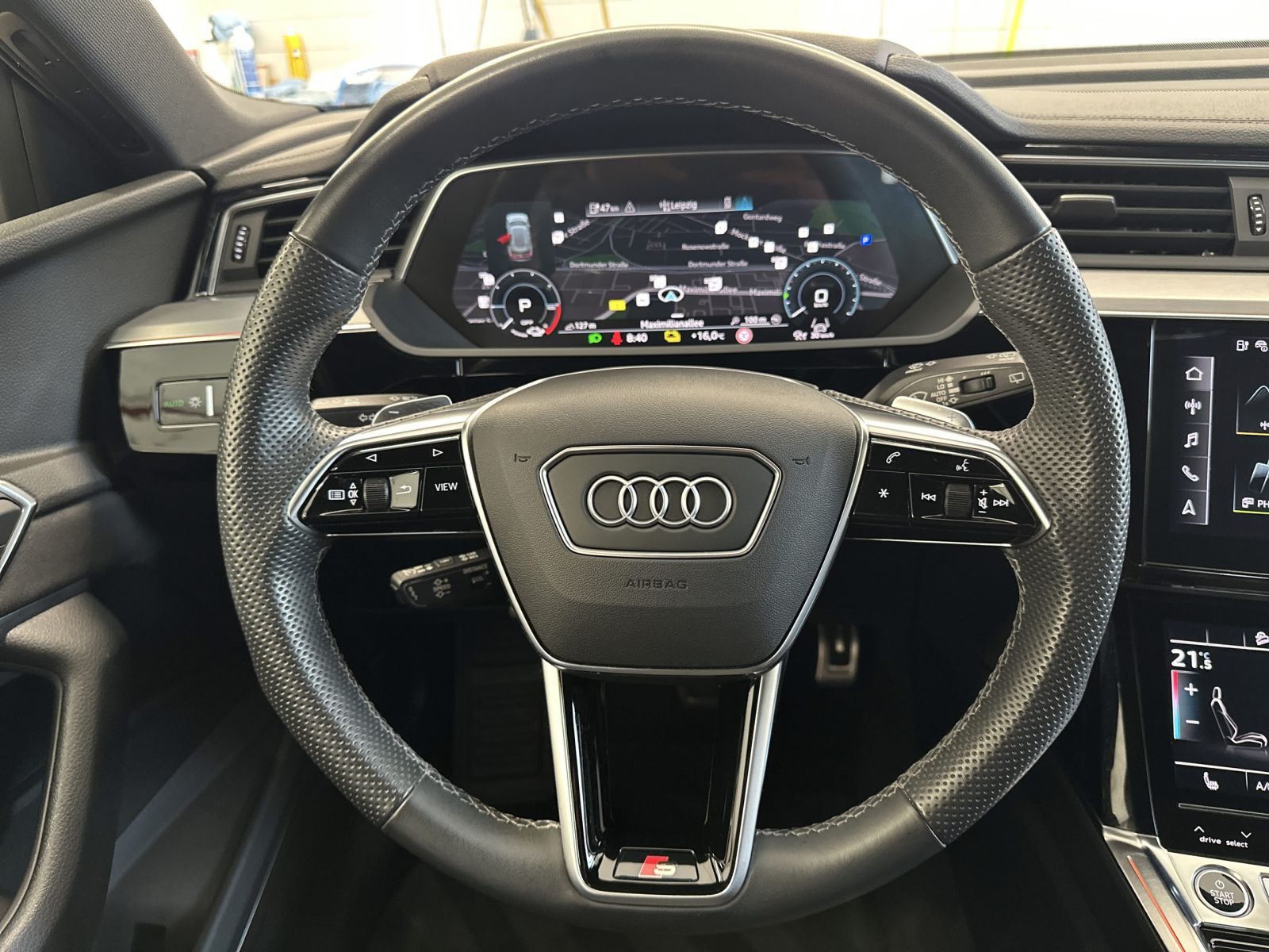 Audi Q8 e-tron - Bild 11
