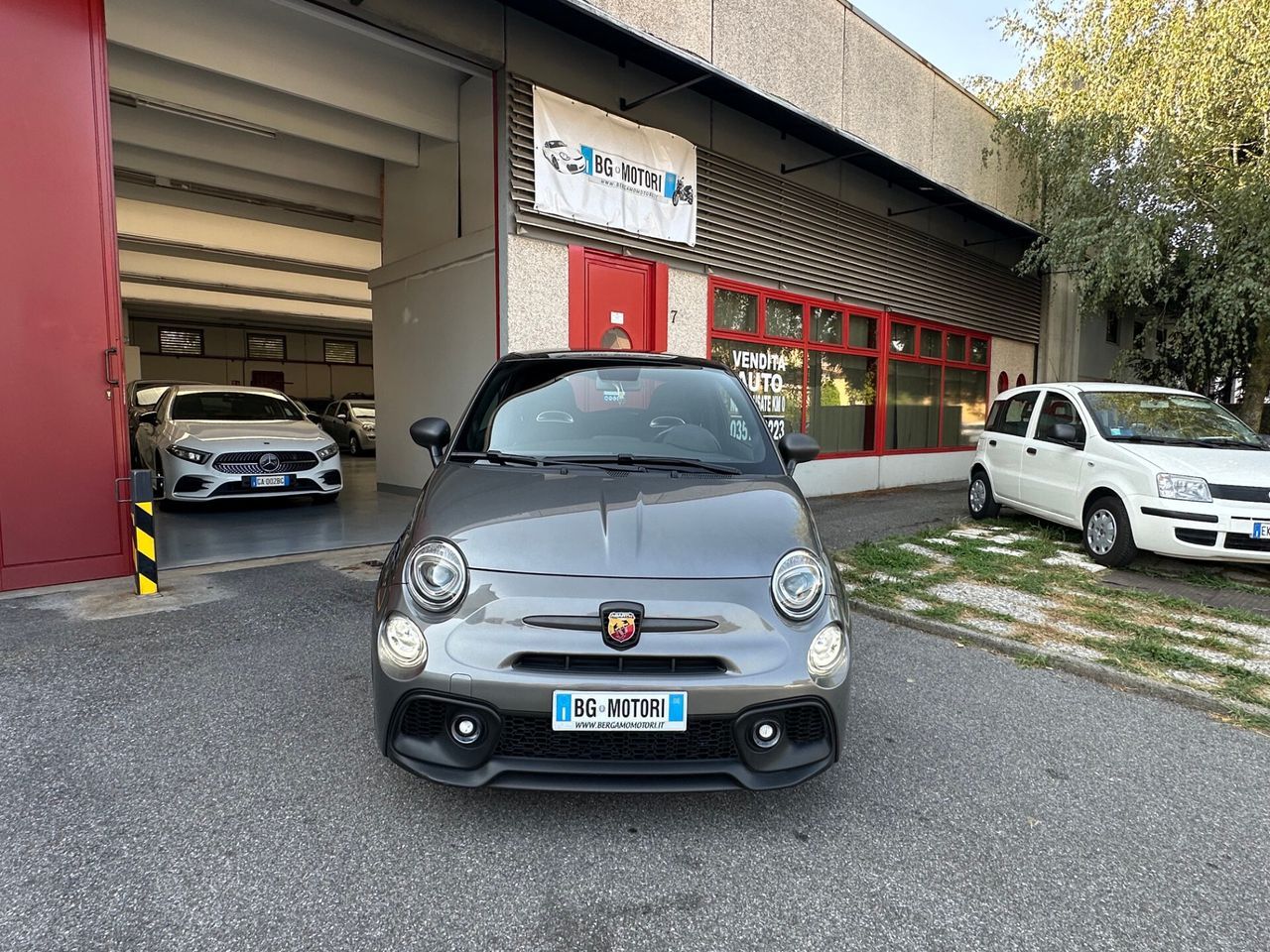 Abarth 595 1.4 t-jet 165cv GARANZIA PERMUTE imagem 2