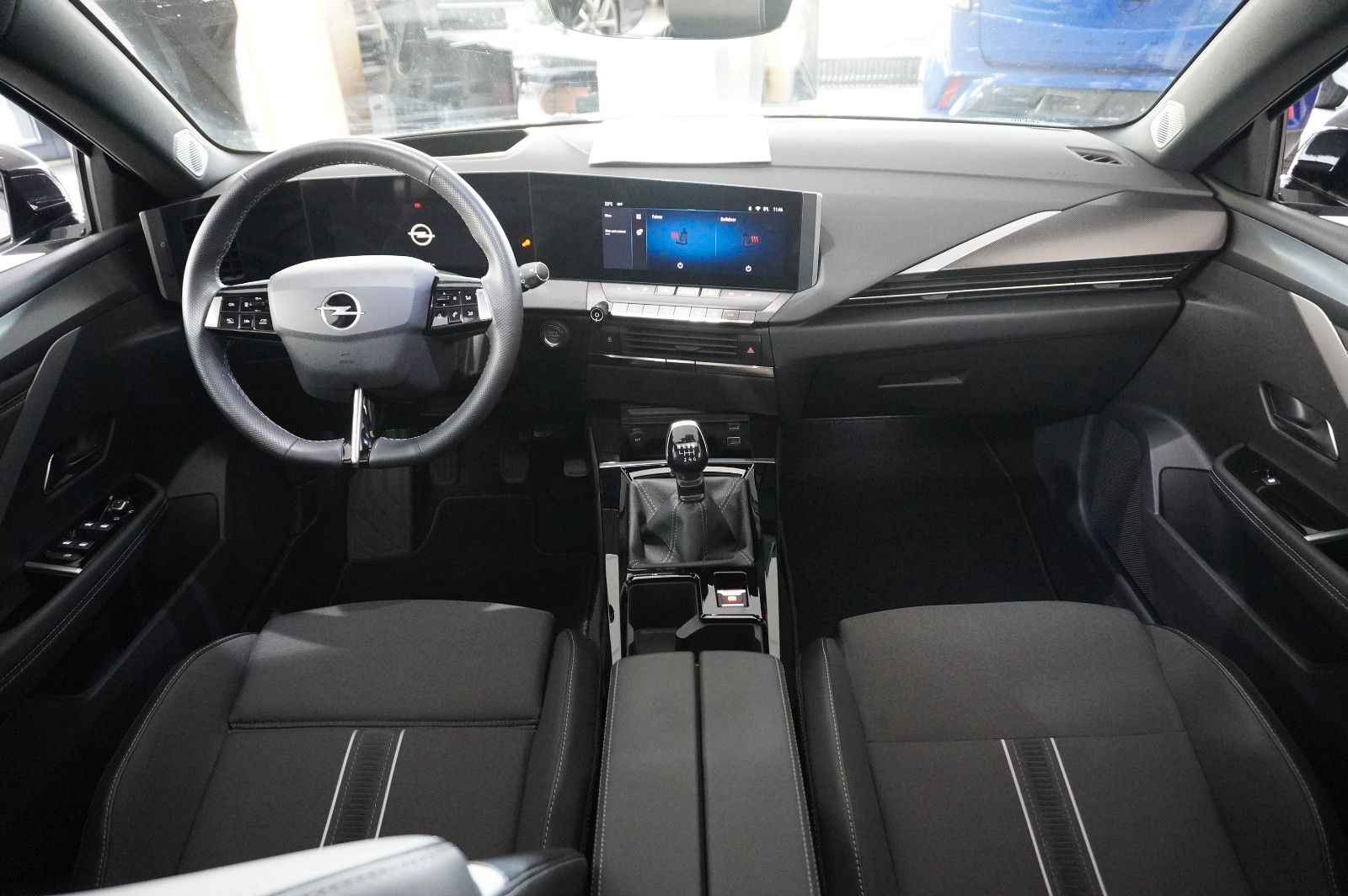Fahrzeugabbildung Opel Astra L Lim. 1.2T GS SPORT NAVI/LED/360°/HUD/DAB