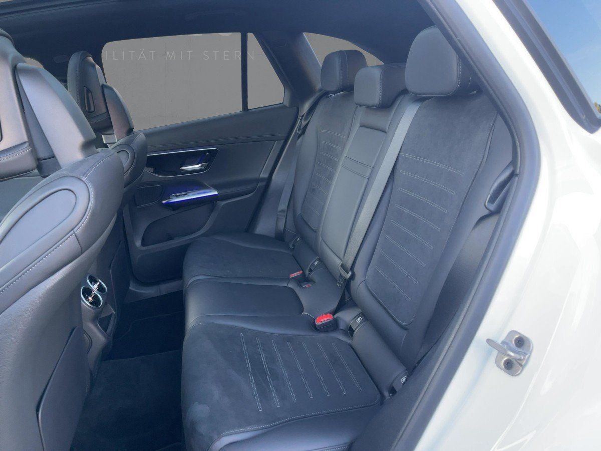 Fahrzeugabbildung Mercedes-Benz GLC 220 d 4M AMG/Night/Pano/Kamera/AHK