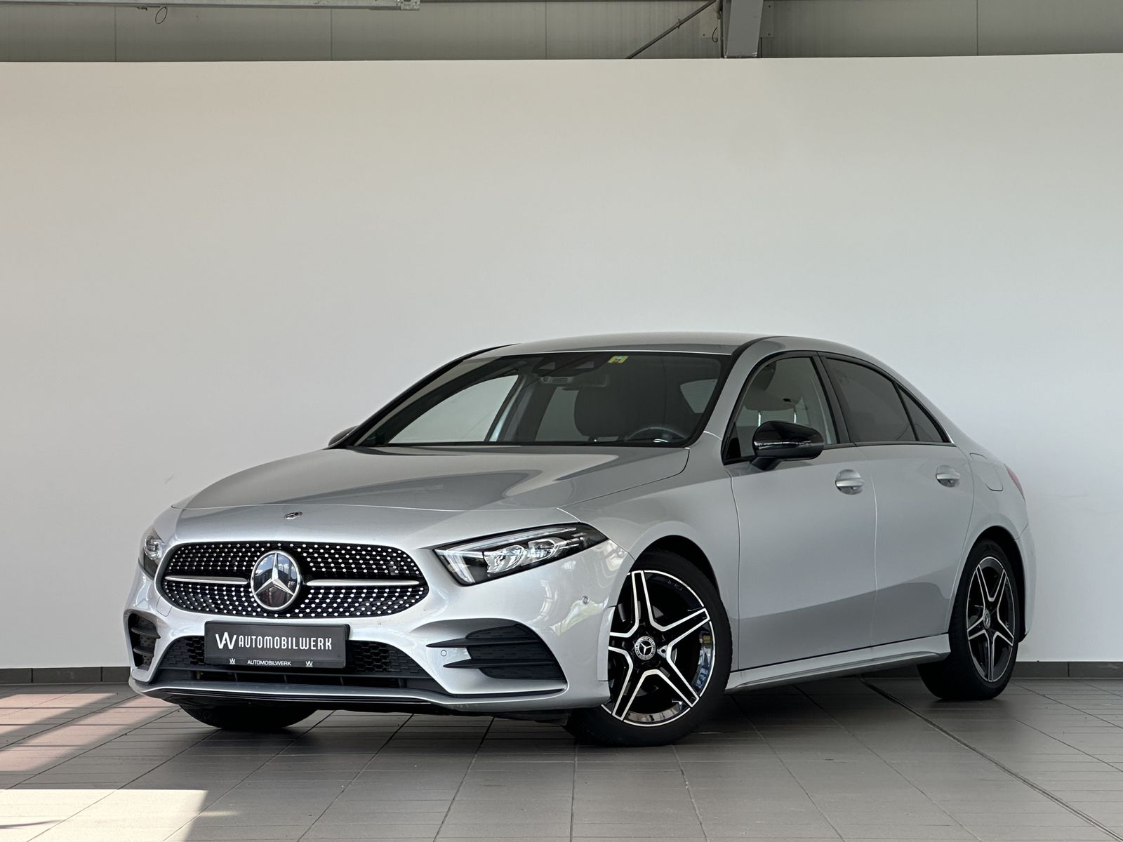 Mercedes-Benz A 200 AMG NIGHT KAMERA LED NAVI SHZ