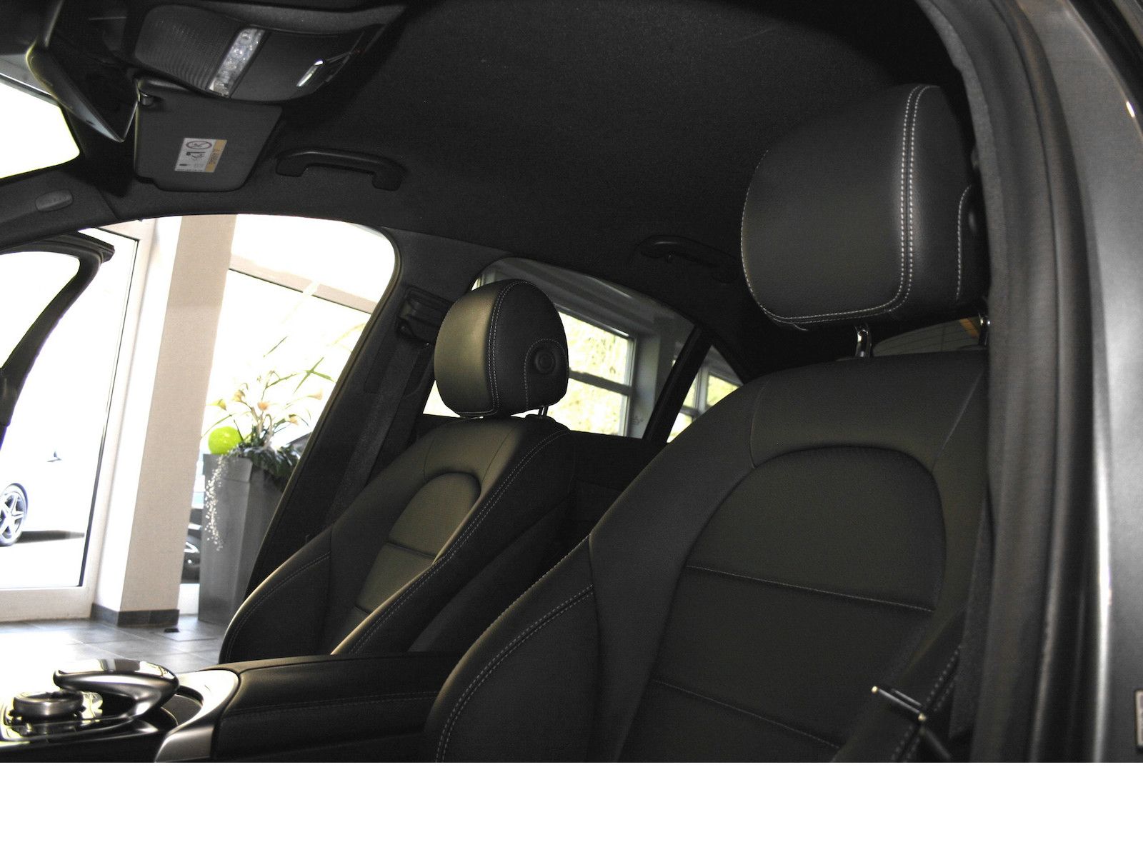 Fahrzeugabbildung Mercedes-Benz C 180 AMG Automatik *Night*LED*Navi*Kamera+PTS