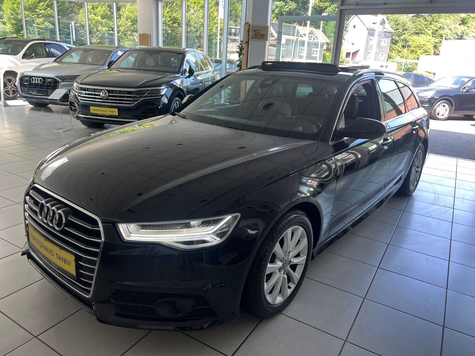 Fahrzeugabbildung Audi A6 Avant 3.0 TDI clean diesel quattro *PANO*HEAD