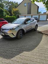 Toyota C-HR 1.8 72 KW. Neuwertig - Toyota C-HR in Duisburg