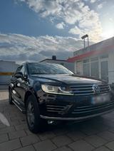 Volkswagen Touareg 3.0 TDI V6 R-Line - 201... - VW Touareg Gebrauchtwagen in Bremen