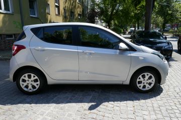 Fahrzeugabbildung Hyundai i10 Style #32 TKM #Einparkhilfe hinten