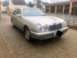 Mercedes-Benz Mercedes W210 230 E Klasse Elegance 1996 7... - Mercedes-Benz 230 in Düsseldorf